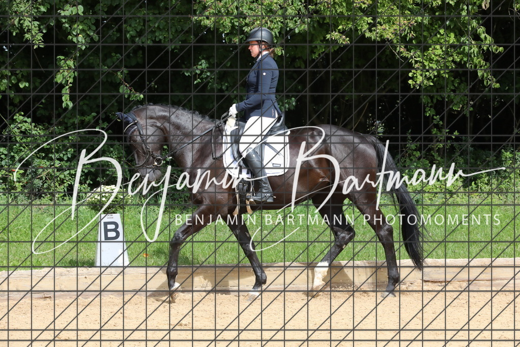 AZ2A2113 | Benjamin Bartmann Photomoments