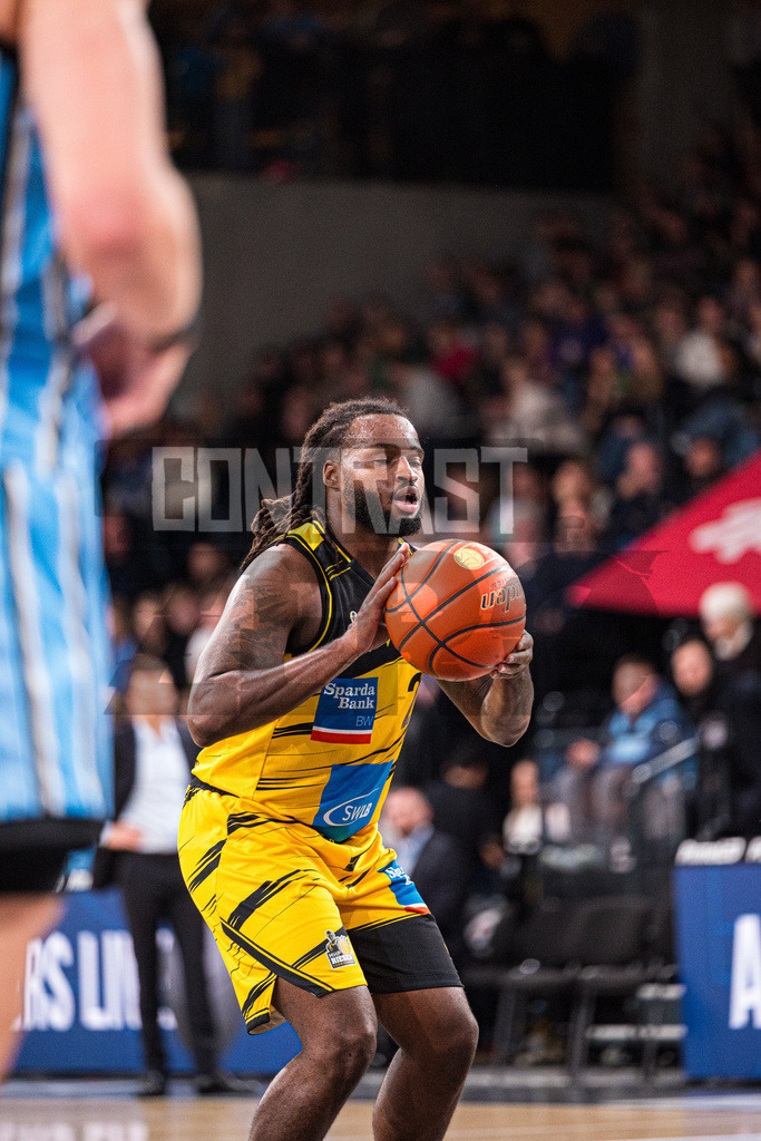 Basketball I Herren I Bundesliga I Saison 2025/2026 I 8. Spieltag I Veolia Towers Hamburg - MHP Riesen Ludwigsburg | CONTRAST ZERØ MEDIA - Realisiert mit Pictrs.com