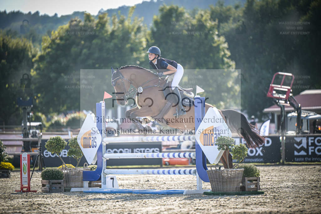 DOS_0888 | Entdecke hochwertige Reitturnierfotos von Foto Oger. Professionell, emotional und authentisch – jetzt Lieblingsmomente im Shop bestellen. - Realisiert mit Pictrs.com