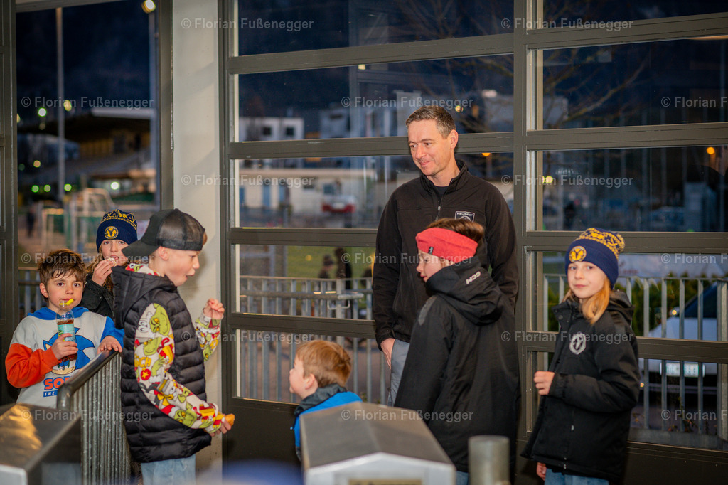 2025-03-19-Abschluss-Jungend-HSC-012 | "Fussifoto.com – Ihr Ansprechpartner für hochwertige Fotografie! Entdecken Sie kreative Bilder und professionelle Dienstleistungen. Kontaktieren Sie uns für Ihre Projekte!"