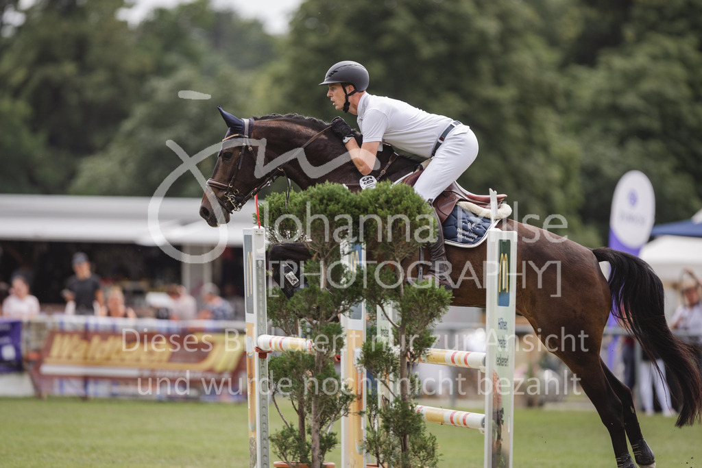 230714_LC_Stil-L-548 | Deine schönsten Turniermomente als professionelle Fotos! Entdecke hochwertige Pferdesport-Fotografie im Online-Shop. Jetzt Fotos finden & bestellen!