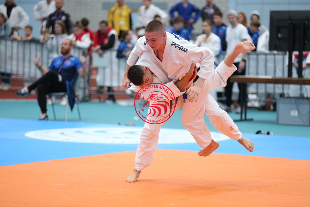 AT3Y0590 | Fotos vom Adler Cup - Pictures from Adler Cup

Hier findet Ihr alle Eindrücke und großen Momente der Adler Cup Wochenenden. Here you will find all impressions and great moments of the Adler Cup weekends. - Realisiert mit Pictrs.com