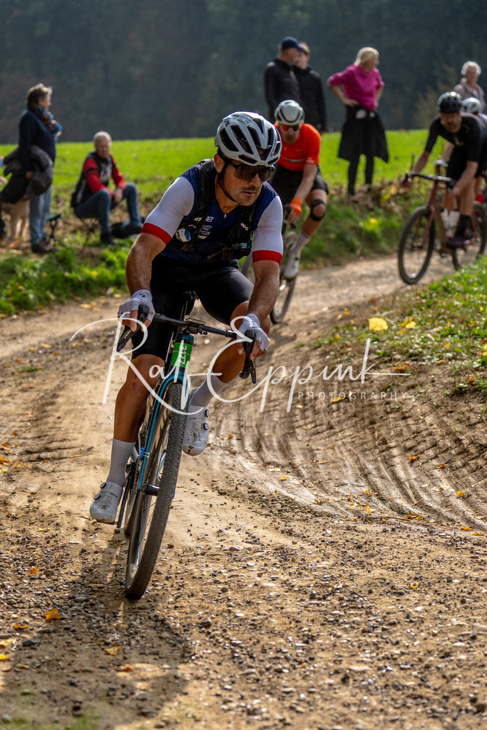 Ralf Eppink Photography 20251012_DSC05188 | Sportfotografie, Eventfotografie, Porträtfotografie, Radsport Fotograf, Triathlon Fotograf, Düsseldorf Fotograf, Köln Fotograf, Actionfotografie, Teamfotografie, Peoplefotografie, Business Portraits, Veranstaltungsfotografie, Reportagefotografie - Realisiert mit Pictrs.com