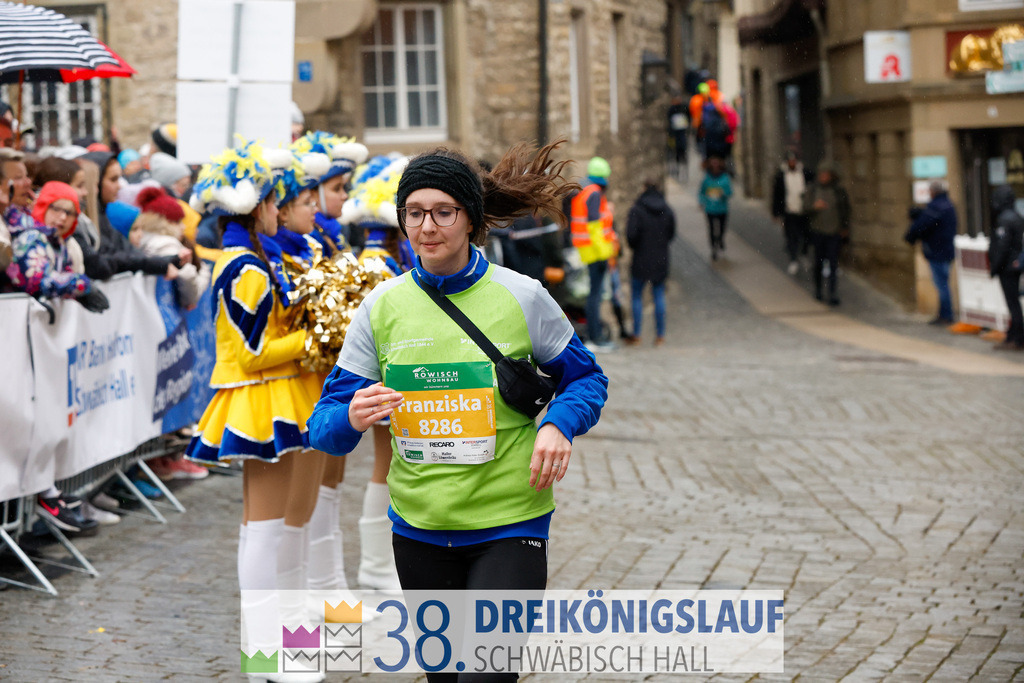 5km Roewisch Wohnbau Cup | 3 Koenigslauf 2024 5km Roewisch Wohnbau Cup - Realisiert mit Pictrs.com