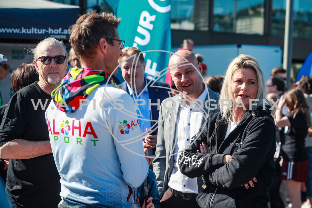 ..... | LINZ,AUSTRIA,27.April 25, Int. 3 Brückenlauf Linz  , Image shows: Photo: WAPICS / Manuel Binder