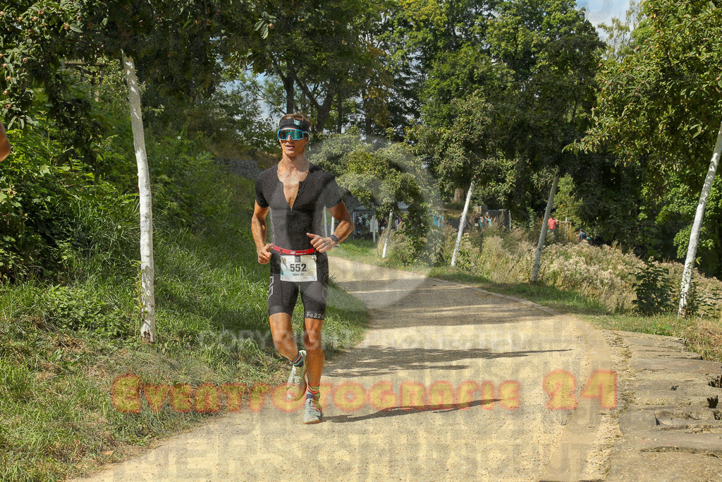 250824_1410_EX1_5276 | Sportfotografie im Rhein-Sieg Kreis, Köln, Bonn, NRW, Rheinland Pfalz, Hessen, etc. Unser Tätigkeitsfeld umfasst den Laufsport vom Volkslauf über den Marathon, Duathlon, Triathon bis zum Ultralauf wie Kölnpfad Ultra oder Schindertrail.