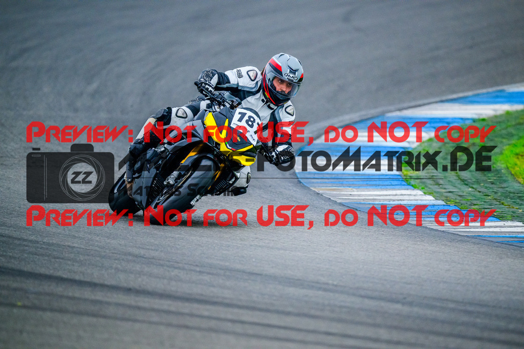 MaZZes_FotoMatrix_240614_6007705_6061 | GELB