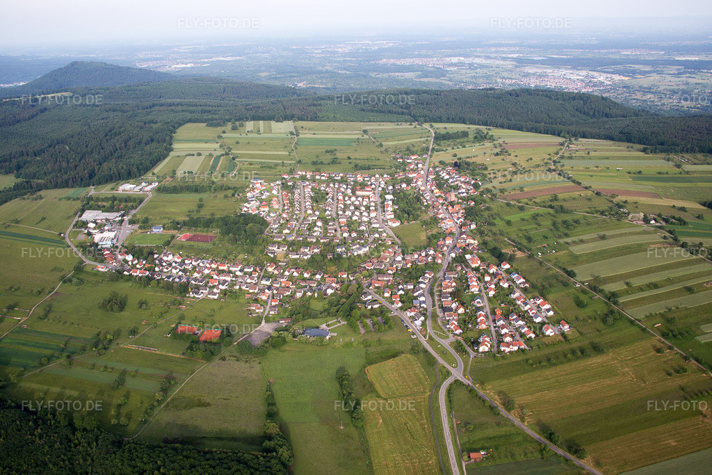 Luftbild: Ortsansicht von Osten im Ortsteil Völkersbach in Malsch im Bundesland Baden-Württemberg in Deutschland. Foto: IMG_079711.jpg vom 31.05.2015 durch Werner Riehm/FLY-FOTO.de