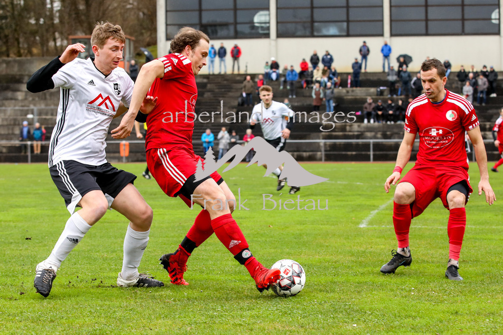 OE7A1988 | mitte, Philip Scheuenpflug, re. Mihael Mihalev