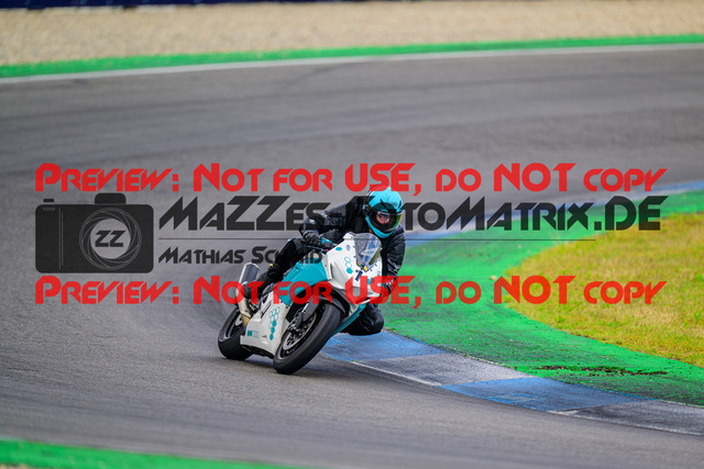 MaZZes_FotoMatrix_240615_6007705_2498 | GELB