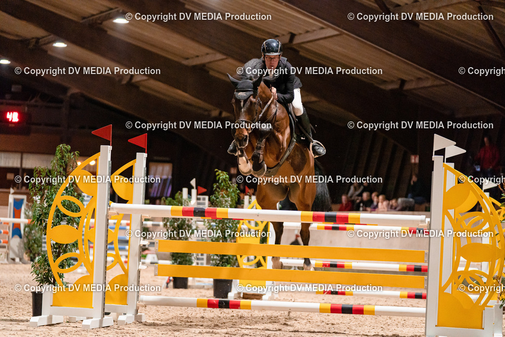 Springen Tag 1-807 | dv-media-shop - Realisiert mit Pictrs.com