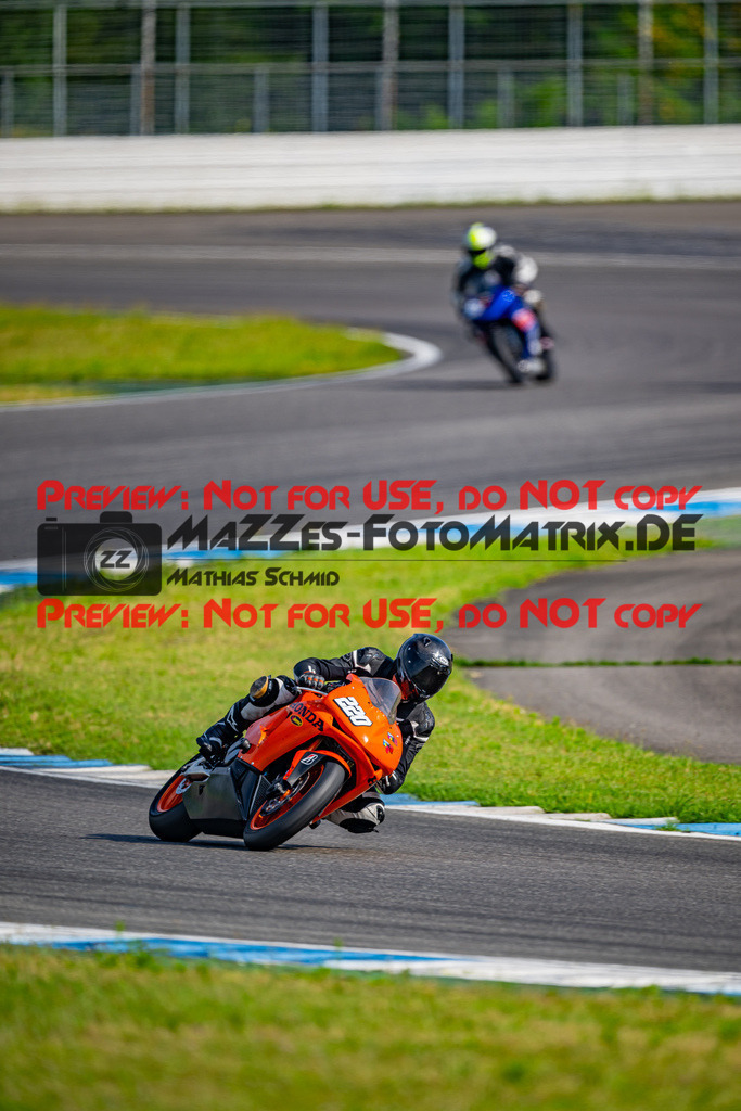 MaZZes_FotoMatrix_240702_6007705_2-158 | ROT