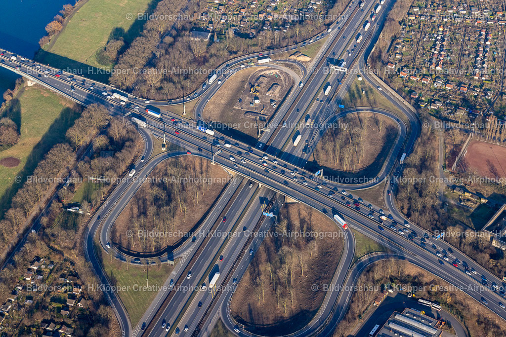 Luftbilder Duisburg-7450 | LuftbildfotografieAutobahnkreuz der BAB A40 A59 im Ortsteil Duisburg Mitte - Realisiert mit Pictrs.com