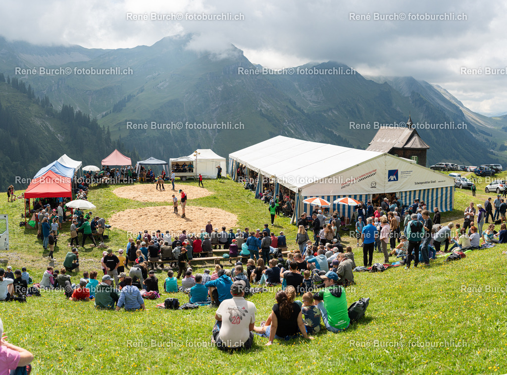 RB_06268-Pano | René Burch leidenschaftlicher Fotograf aus Kerns in Obwalden.  Hier finden sie Sport, Landschaft und Natur Fotografie.
 - Realisiert mit Pictrs.com