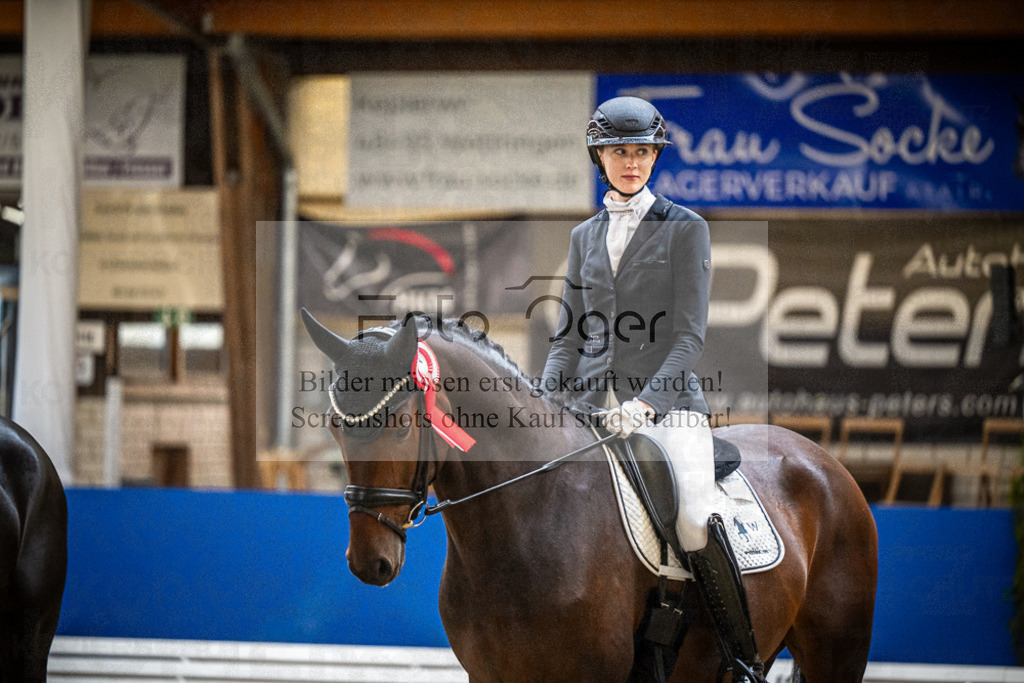 DOS_0060 | Entdecke hochwertige Reitturnierfotos von Foto Oger. Professionell, emotional und authentisch – jetzt Lieblingsmomente im Shop bestellen.Deutschlandweite Turnierfotografie. - Realisiert mit Pictrs.com