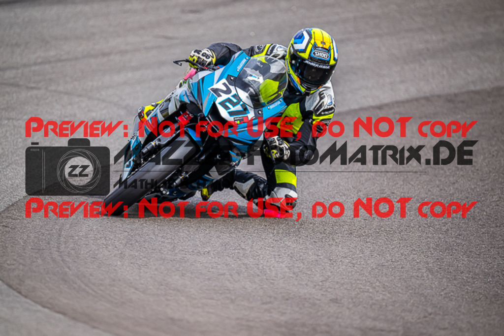 MaZZes_FotoMatrix_230410_4858 | ROT