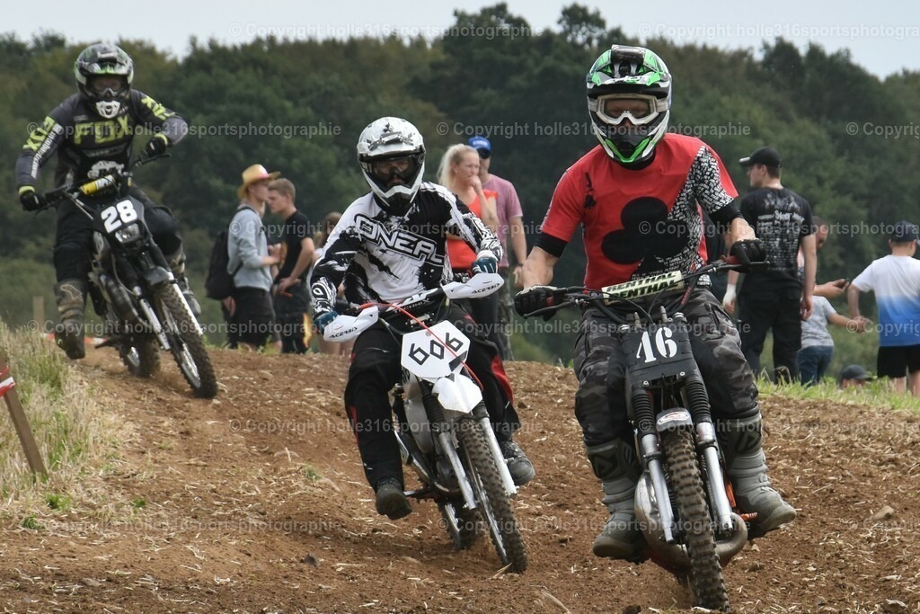 DSC_0786 (2) | Sportfotografie , Motorsport, Motoross, Reitsport, Mointainbike, Enduro,
Landschaft , Outdoor, Eventfotografie, Landschaft, Bilder online bestellen - Realisiert mit Pictrs.com