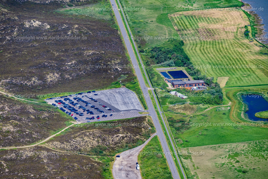 Sylt_Kampen_Kläranlage_ELS_5234130625 | KAMPEN (SYLT) 13.06.2025 Klärwerks- Becken und Reinigungsstufen zur Abwasserbehandlung in Kampen (Sylt) auf der Insel Sylt im Bundesland Schleswig-Holstein, Deutschland. // Sewage works Basin and purification steps for waste water treatment in Kampen (Sylt) at the island Sylt in the state Schleswig-Holstein, Germany. Foto: Martin Elsen