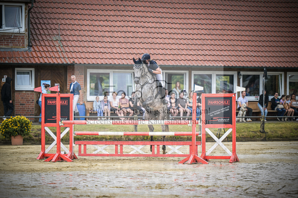 DOS_1487 | Entdecke hochwertige Reitturnierfotos von Foto Oger. Professionell, emotional und authentisch – jetzt Lieblingsmomente im Shop bestellen.Deutschlandweite Turnierfotografie. - Realisiert mit Pictrs.com