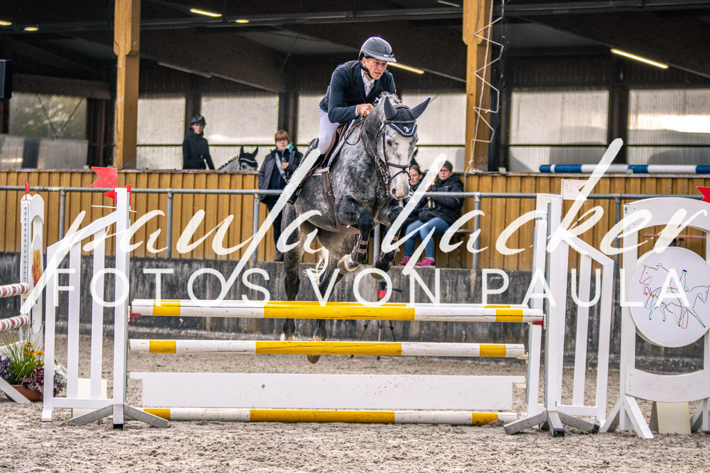 IMG_5041 | Erleben Sie dynamische Sport- und emotionale Tierfotografie in Süddeutschland mit Fotos von Paula. Spezialisiert auf Pferde- und Hundefotografie sowie Sportevents. Kontaktieren Sie mich für einzigartige und ausdrucksstarke Bilder Ihrer besonderen Momente.