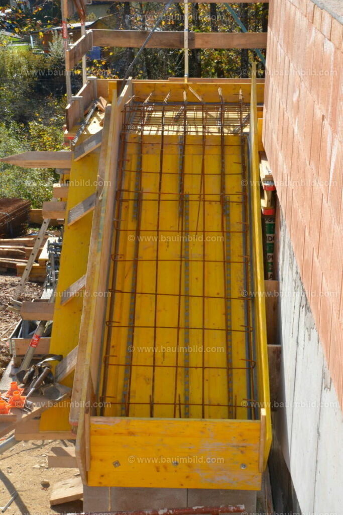 bib-lg04-betonarbeiten-0700 | Nach LV-Leistungsgruppen sortierte Detailfotos über den Bau eines Hauses. Alle Hausbau-Bilder direkt vom Urheber und Autor der Website Haus-Selber-Bauen.com