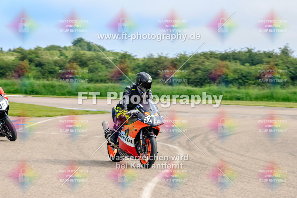 MotoTeam-8163 | Hier findet Ihr Bilder von Touristenfahrten auf der Nürburgring Nordschleife oder von anderen Veranstaltungen die ich besucht habe. Viel Spass beim Durch Schauen 