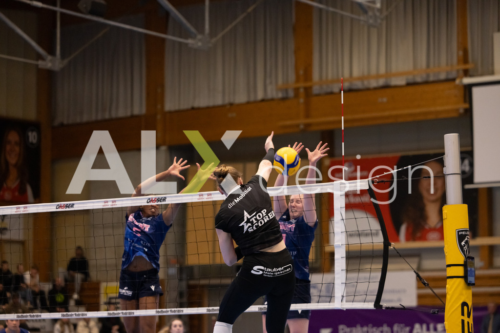 Volleyball I Frauen I Saison 2025-2026 I Volleyball NLA | Women I 1/2 Finals I  VC Kanti Schaffhausen - Sm'Aesch Pfeffingen I 18.03.2026 | 9 Jordan Lockwood (USA) (VC Kanti Schaffhausen) – Diagonal - Realisiert mit Pictrs.com