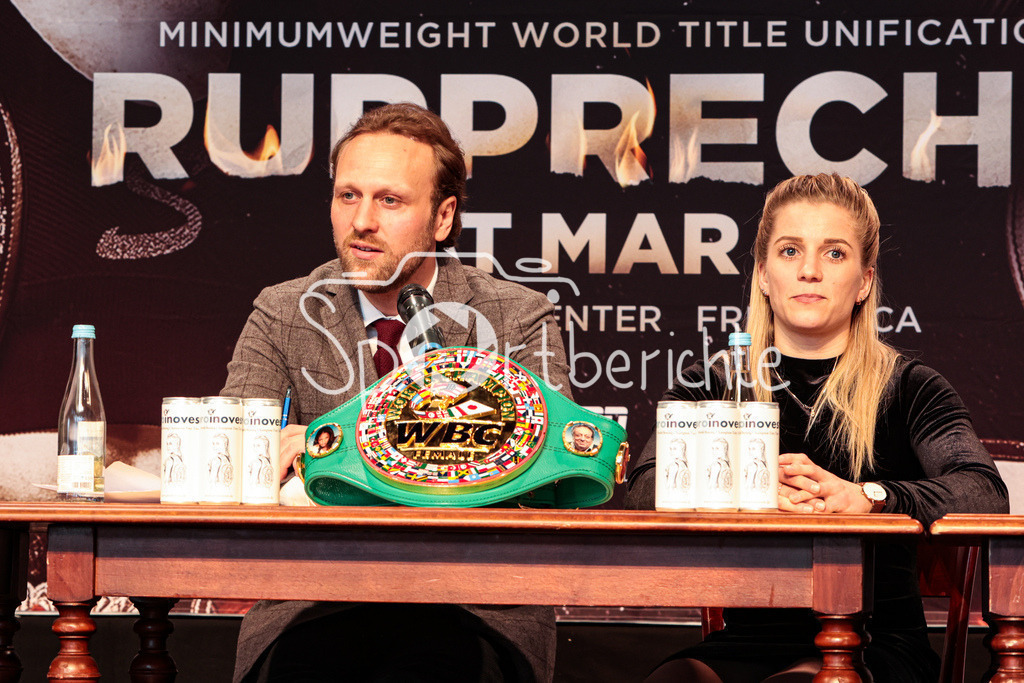 Seniesa Estrada - Tina Rupprecht/ Pressekonferenz | Benedikt POELCHAU und Tina Rupprecht auf der Pressekonferenz