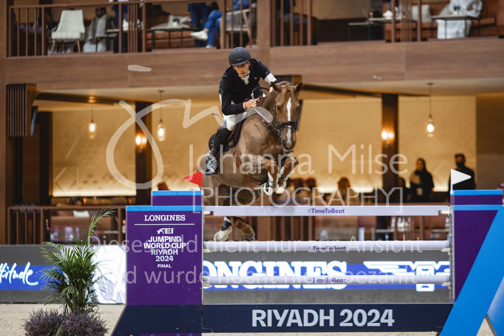 240417_Riyadh_Jumping-526 | Deine schönsten Turniermomente als professionelle Fotos! Entdecke hochwertige Pferdesport-Fotografie im Online-Shop. Jetzt Fotos finden & bestellen!