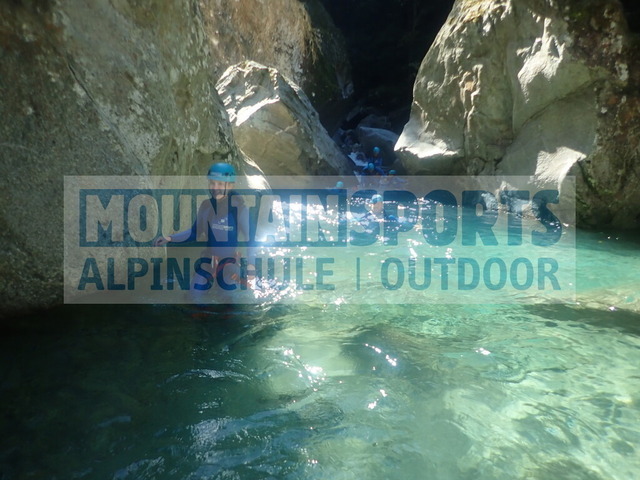 P1010046 | Bestelle die Bilder deines Berg- oder Wasser-Abenteuers mit Mountain Sports bequem von zu Hause aus direkt über unseren Online Fotoshop von pictrs.com. - Realisiert mit Pictrs.com