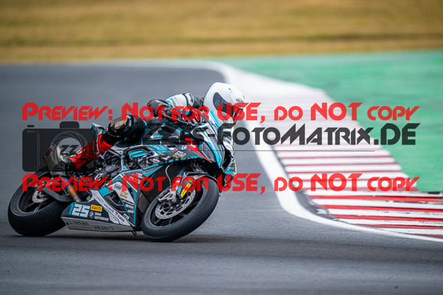 MaZZes_FotoMatrix_220625_7637 | PROSUPERSTOCK