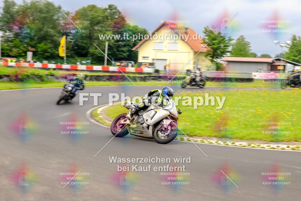 VBK-7222 | Hier findet Ihr Bilder von Touristenfahrten auf der Nürburgring Nordschleife oder von anderen Veranstaltungen die ich besucht habe. Viel Spass beim Durch Schauen 