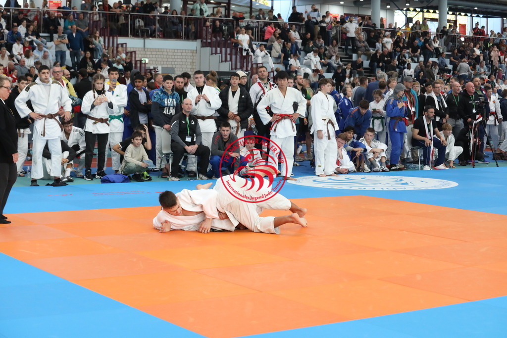 1J7A2144 | Fotos vom Adler Cup - Pictures from Adler Cup

Hier findet Ihr alle Eindrücke und großen Momente der Adler Cup Wochenenden. Here you will find all impressions and great moments of the Adler Cup weekends. - Realisiert mit Pictrs.com