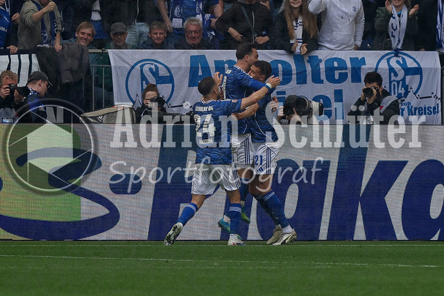 19.04.2026, GER, Fussball, Herren, 2. BL, Saison 2025/2026, FC Schalke 04 - Preußen Münster | Kenan Karaman (S04) Torjubel, jubelt nach seinem Treffer zum 1:0 