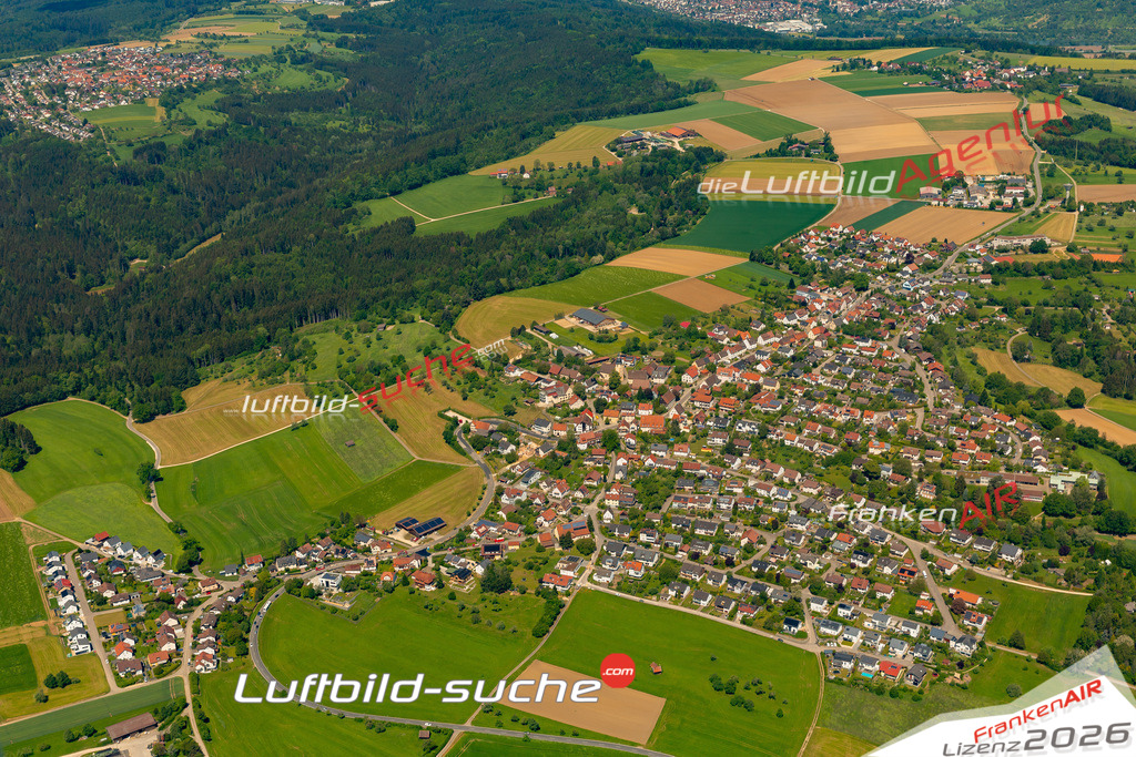 Das Luftbild zeigt :  Börtlingen - Die Luftaufnahme wurde 2024 vom UL-Flugzeug aus erstellt ( keine Drohne ) - Hochauflösende Luftaufnahme - Für grossformatige Ausdrucke geeignet. Die Geschenkidee !Mit Lizenz und Bildrechte bestellbar