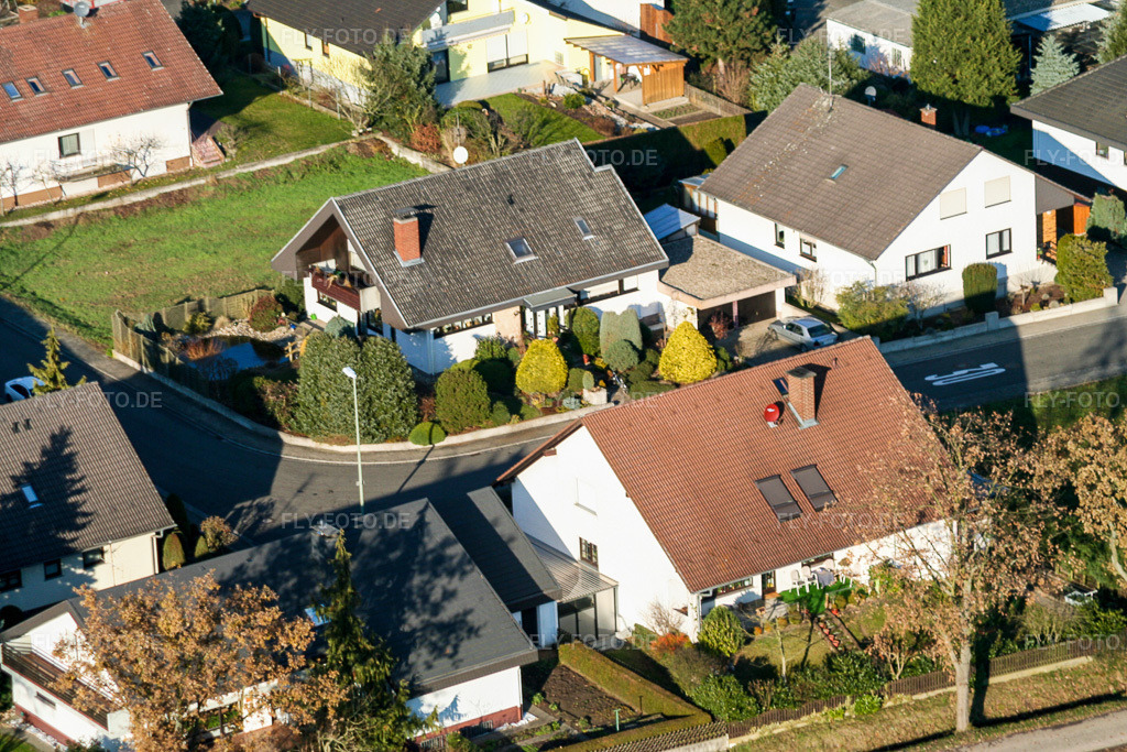 Luftbild: Raiffeisenring in Hatzenbühl im Bundesland Rheinland-Pfalz in Deutschland. Foto: IMG_0177.jpg vom 10.12.2005 durch Werner Riehm/FLY-FOTO.de
