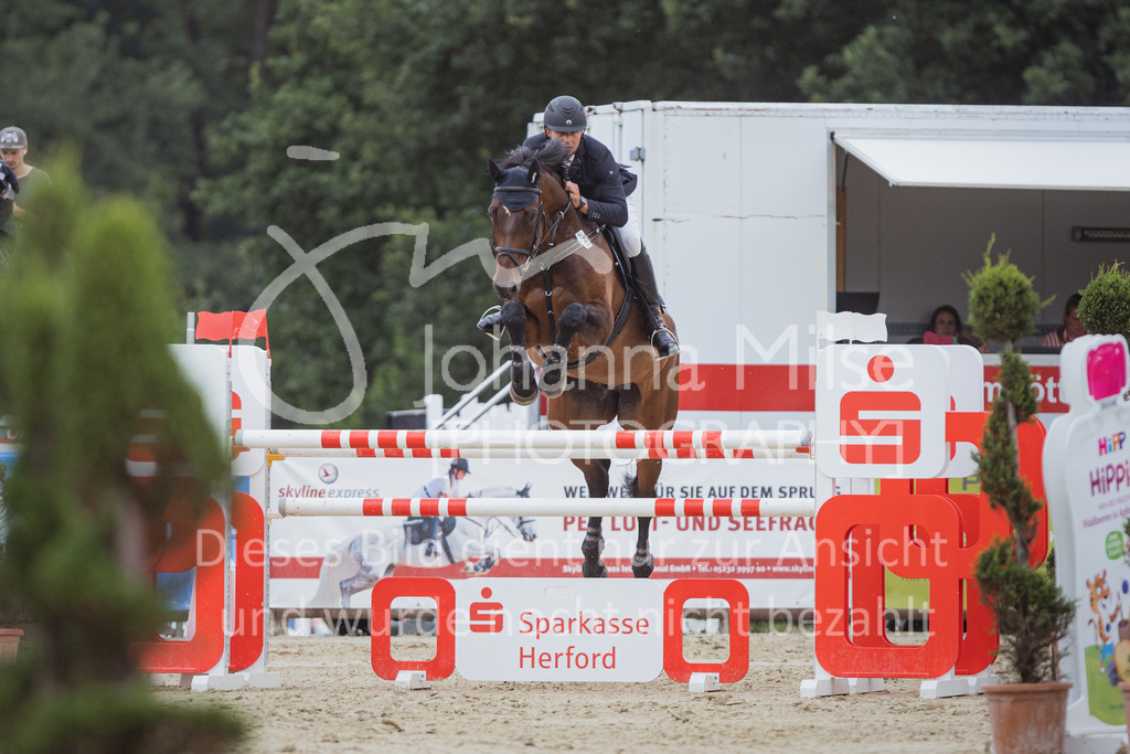 220729_BHO_GT_M2-Spr_1-265 | Deine schönsten Turniermomente als professionelle Fotos! Entdecke hochwertige Pferdesport-Fotografie im Online-Shop. Jetzt Fotos finden & bestellen!