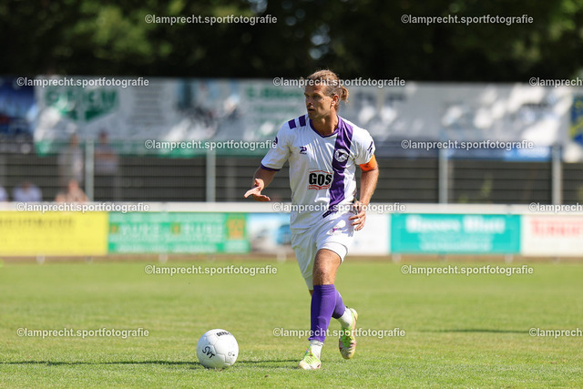 Fußball I Herren I Saison 2025-2026 I Flens-Oberliga I 7. Spieltag I SV Todesfelde - VfR Neumünster I 07.09.2025.019 | Kevin Schulz (18, VfR Neumünster) - Realisiert mit Pictrs.com