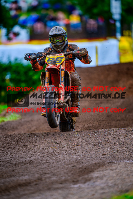 MaZZes_FotoMatrix_240818_6007705_6588 | S2