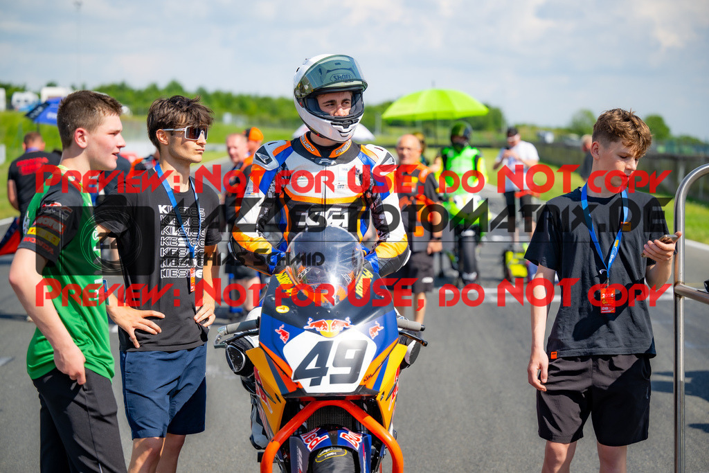 MaZZes_FotoMatrix_240601_6021986_3292 | SSP300