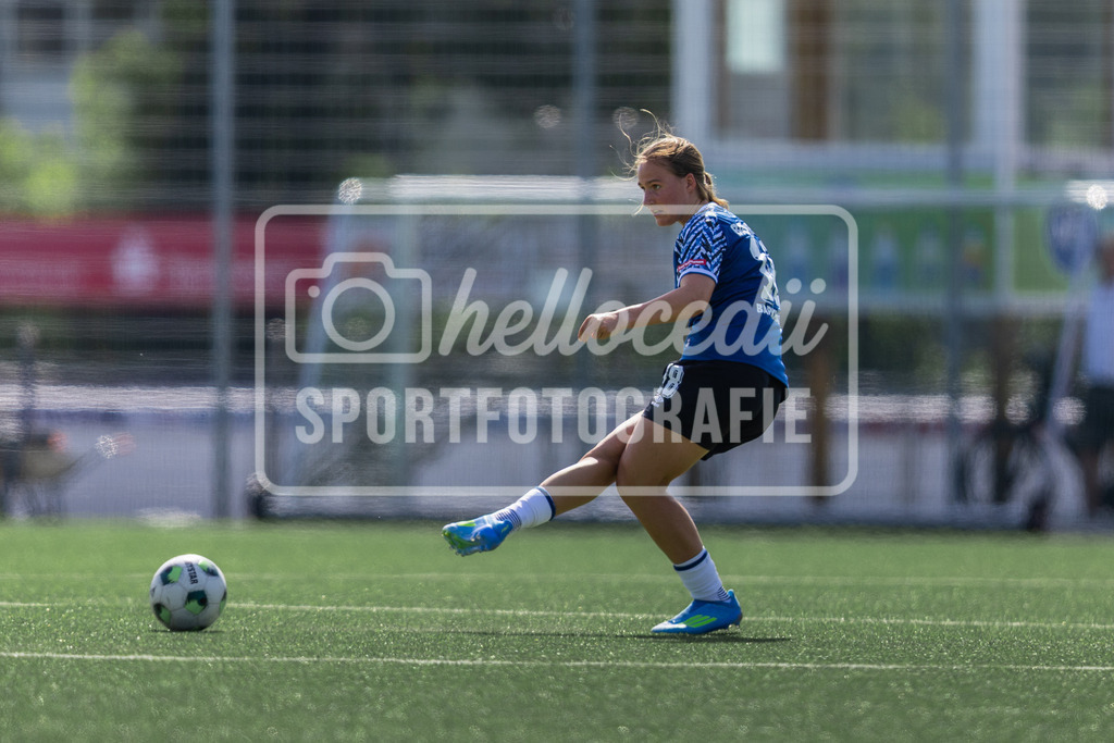 Fußball I Frauen I Freundschaftsspiel I DJK Arminia Ibbenbüren - DSC Arminia Bielefeld I 14955 | Rieke Barkhausen (18, DSC Arminia Bielefeld) - Realisiert mit Pictrs.com