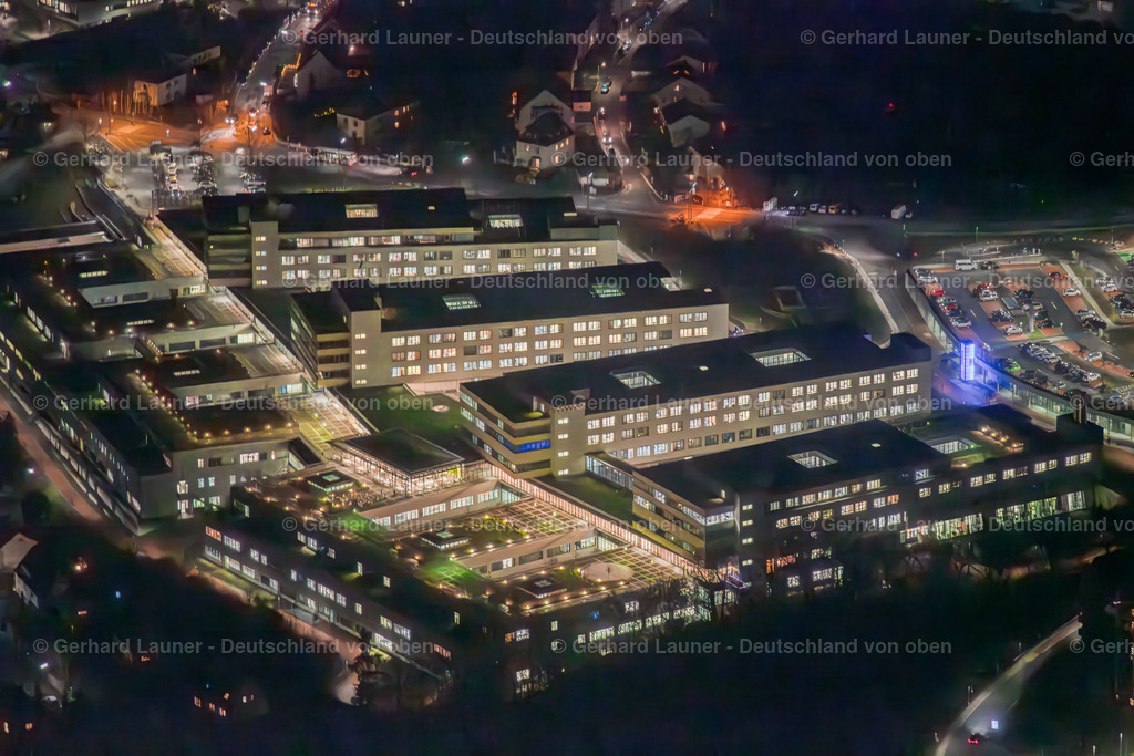 3900579 | Zentrum für Operative Medizin, Würzburg, Nachtaufnahme