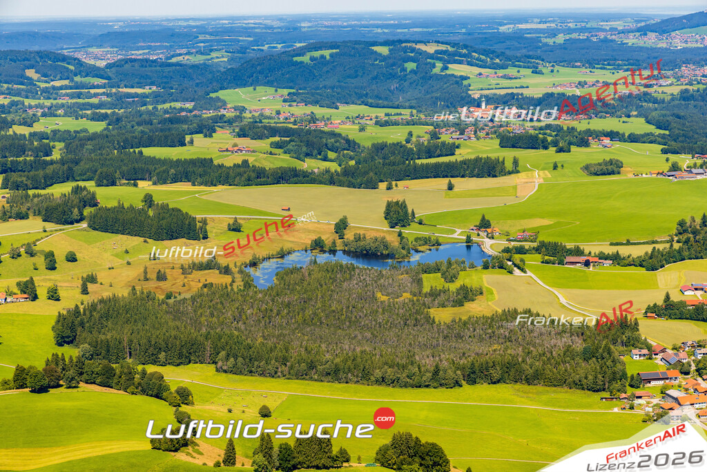 Schöne Luftaufnahme als Geschenk in Schwaigsee Wildsteig - Die Luftbildaufnahme wurde 2025 vom UL-Flugzeug heraus erstellt ( keine Drohne ) - Hochauflösende Luftaufnahme -Nicht vergleichbar mit Google Maps oder Satelittenbilder- Die Geschenkidee !Mit Lizenz und Bildrechte bestellbar