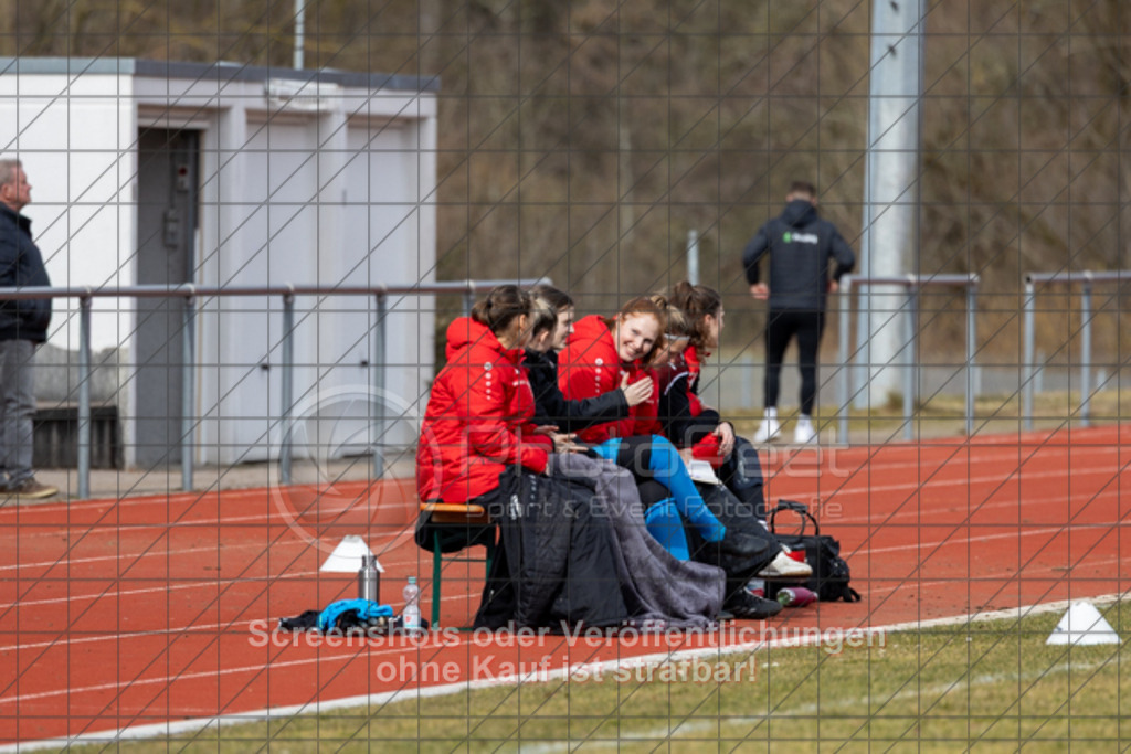 20250223_131529_0086 | #,1.FC Donzdorf (rot) vs. TSV Tettnang (schwarz), Fussball, Frauen-WFV-Pokal Achtelfinale, Saison 2024/2025, Rasenplatz Lautertal Stadion, Süßener Straße 16, 73072 Donzdorf, 23.02.2025 - 13:00 Uhr,Foto: PhotoPeet-Sportfotografie/Peter Harich