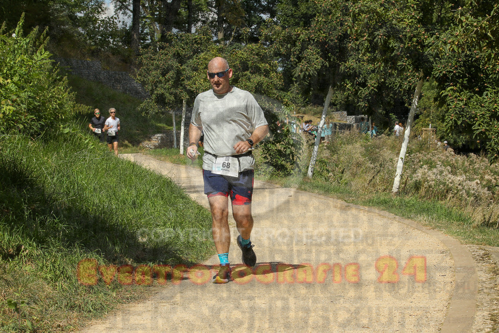250824_1244_EX1_0364 | Sportfotografie im Rhein-Sieg Kreis, Köln, Bonn, NRW, Rheinland Pfalz, Hessen, etc. Unser Tätigkeitsfeld umfasst den Laufsport vom Volkslauf über den Marathon, Duathlon, Triathon bis zum Ultralauf wie Kölnpfad Ultra oder Schindertrail.