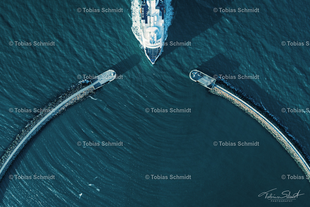 Fehmarn_DJI_0227 | Fotoprodukte, Kalender und Wanddeko direkt vom Fotografen auf Fehmarn. Ob Wandbild auf Alu-Dibond, hinter Acrylglas oder auf Leinwand – hier können Sie Ihr Lieblingsbild kaufen. - Realisiert mit Pictrs.com