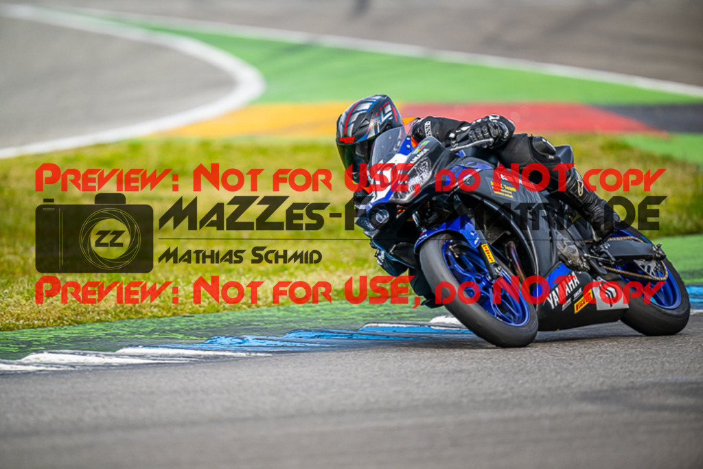 MaZZes_FotoMatrix_230410_6893 | INST