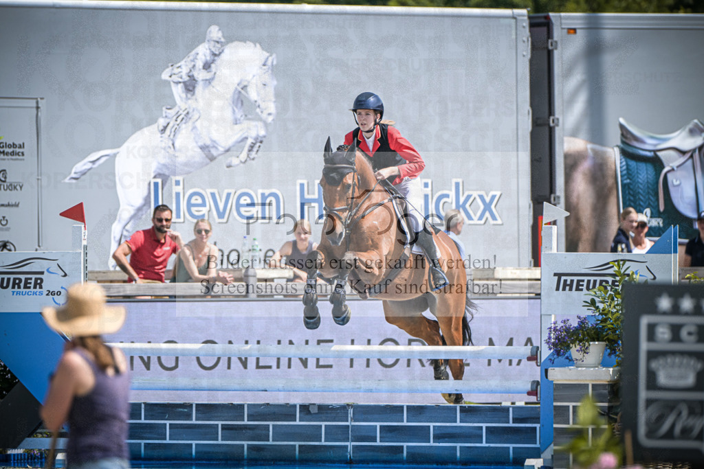 DOS_1716 | Entdecke hochwertige Reitturnierfotos von Foto Oger. Professionell, emotional und authentisch – jetzt Lieblingsmomente im Shop bestellen.Deutschlandweite Turnierfotografie. - Realisiert mit Pictrs.com