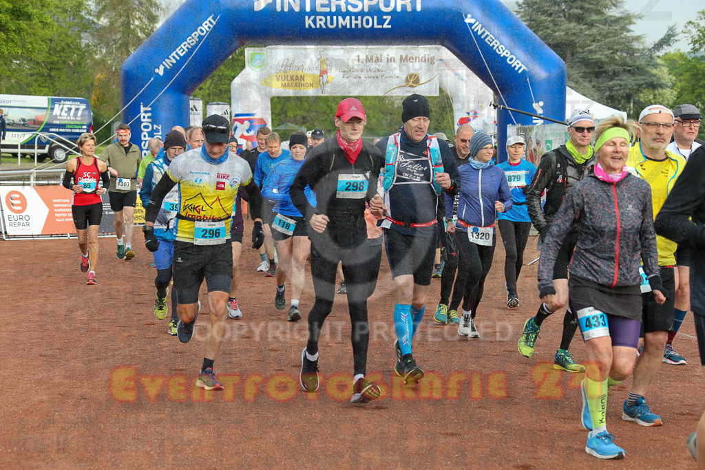 220501_0801_EX1_7728 | Sportfotografie im Rhein-Sieg Kreis, Köln, Bonn, NRW, Rheinland Pfalz, Hessen, etc. Unser Tätigkeitsfeld umfasst den Laufsport vom Volkslauf über den Marathon, Duathlon, Triathon bis zum Ultralauf wie Kölnpfad Ultra oder Schindertrail.
