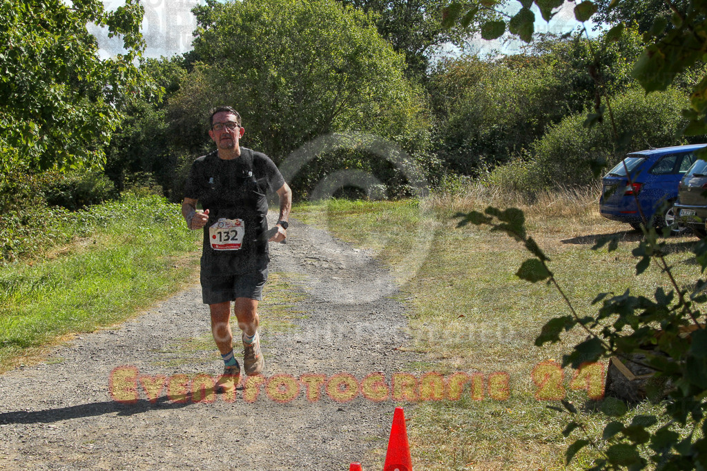 250830_1318_EV4_4194 | Sportfotografie im Rhein-Sieg Kreis, Köln, Bonn, NRW, Rheinland Pfalz, Hessen, etc. Unser Tätigkeitsfeld umfasst den Laufsport vom Volkslauf über den Marathon, Duathlon, Triathon bis zum Ultralauf wie Kölnpfad Ultra oder Schindertrail.